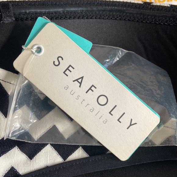 SEAFOLLY AUSTRALIA Size 16 Bandeau Bikini Top Chevron Pattern Zip Front NEW - Picture 2 of 5